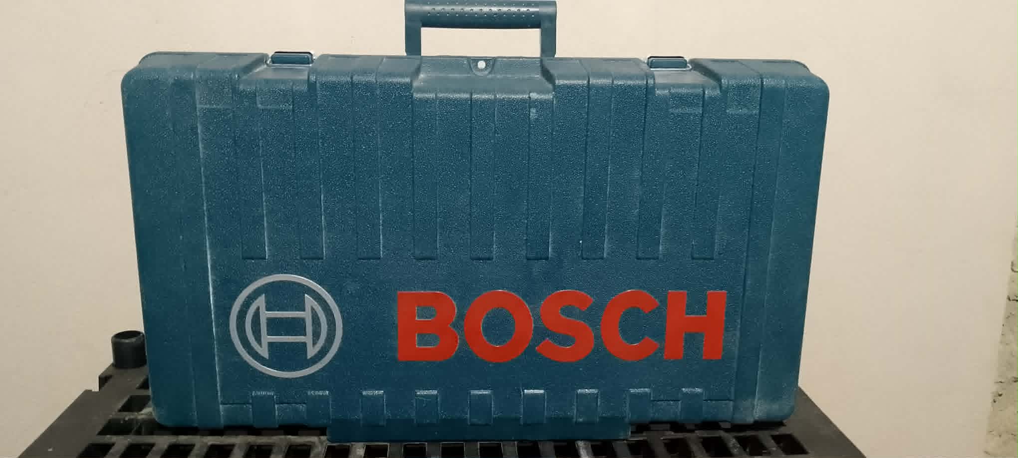 Șlefuitor girafă Bosch GTR 550